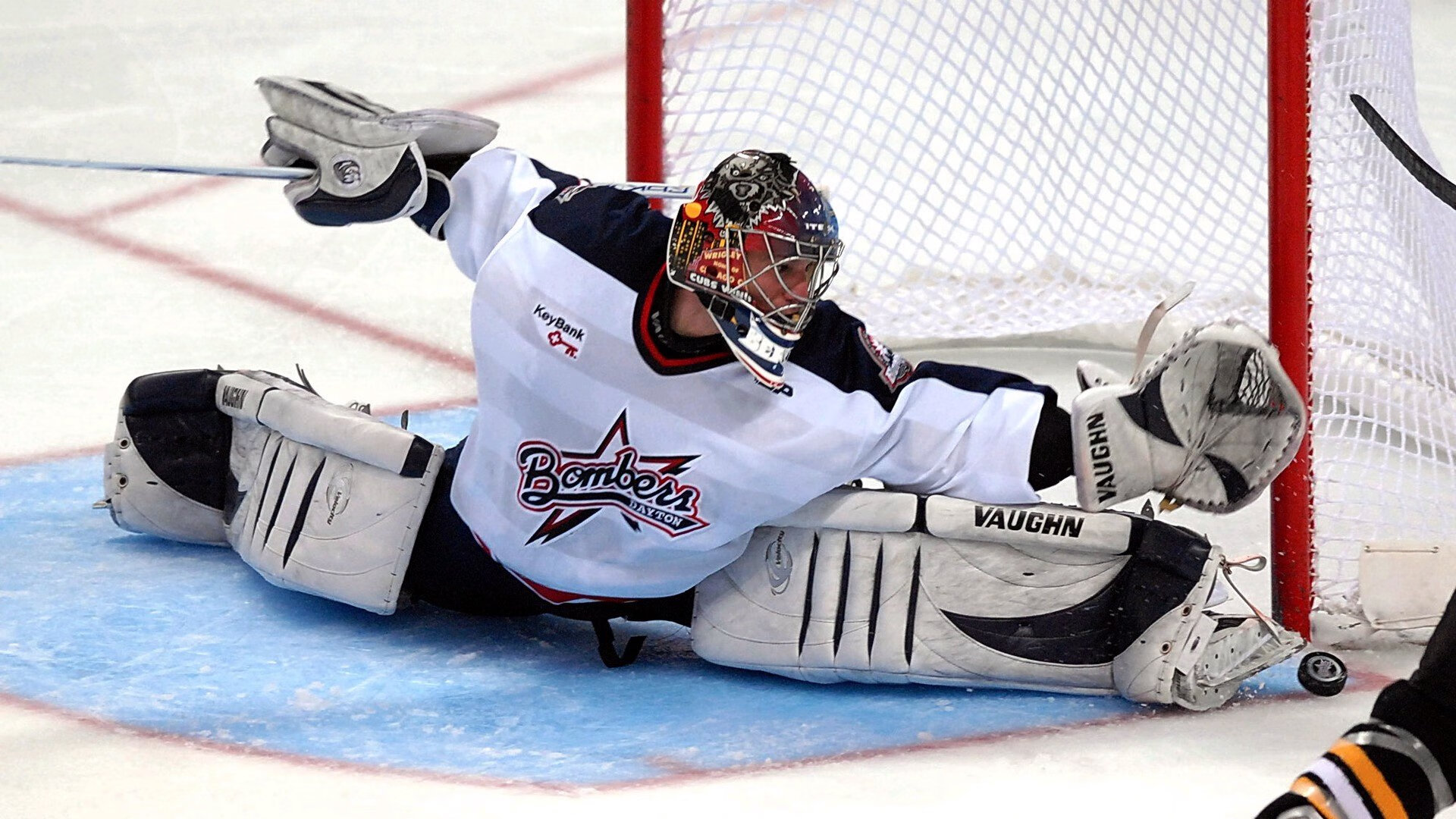 “华金·托比利亚的防守反击与高效配合，带领阿根廷美洲狮队迈向新高峰”